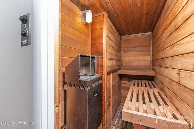 13105 Stephenson Street, Anchorage, AK 99516