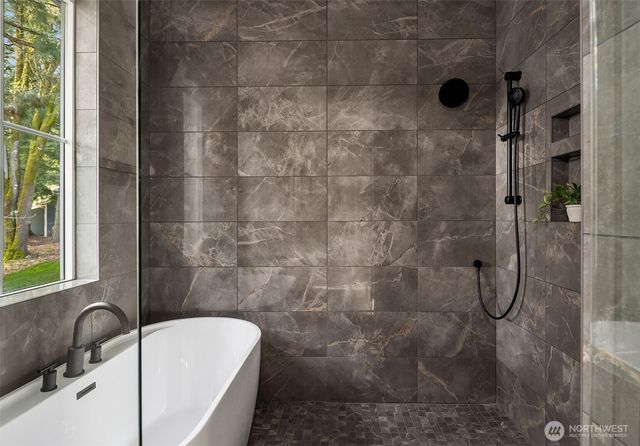 11810 NE 103rd Place, Kirkland, WA 98033