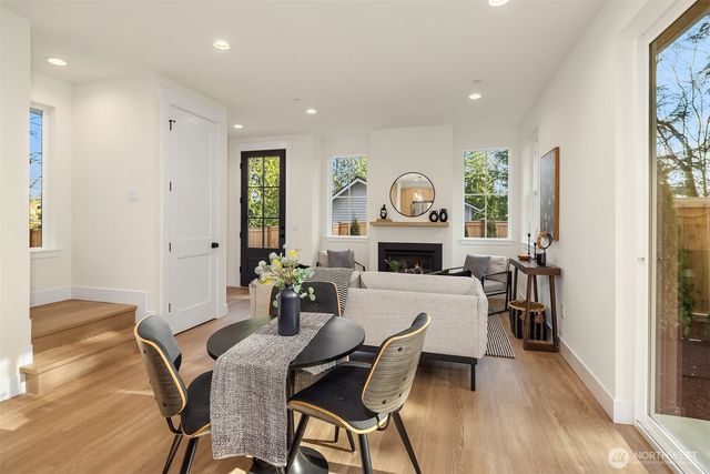 11810 NE 103rd Place, Kirkland, WA 98033