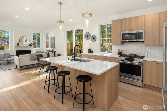 11810 NE 103rd Place, Kirkland, WA 98033