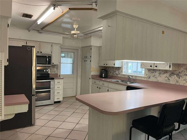 608 KNOWLES ROAD, Brandon, FL 33511