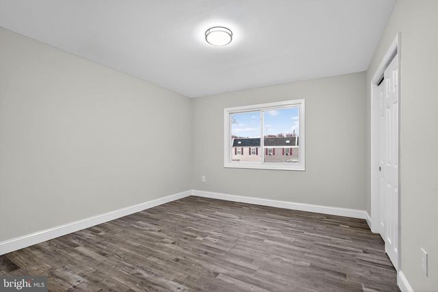 5708 MITCHELL RD, Levittown, PA 19057