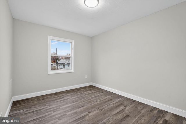 5708 MITCHELL RD, Levittown, PA 19057