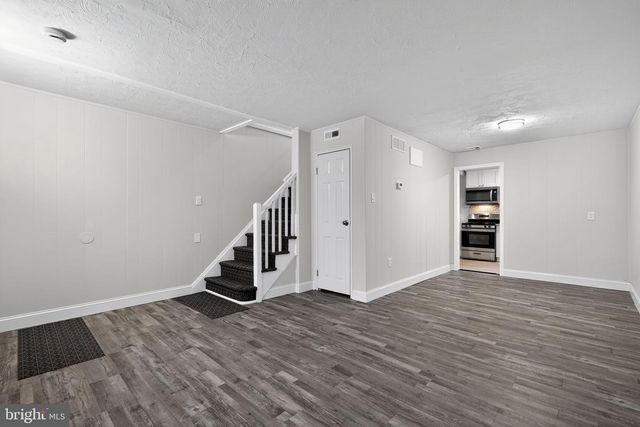 5708 MITCHELL RD, Levittown, PA 19057