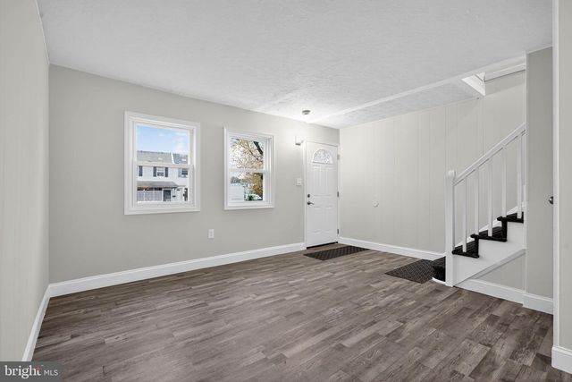 5708 MITCHELL RD, Levittown, PA 19057