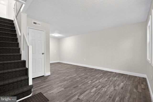 5708 MITCHELL RD, Levittown, PA 19057