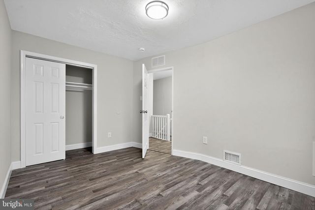 5708 MITCHELL RD, Levittown, PA 19057