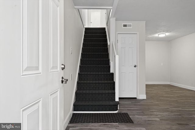 5708 MITCHELL RD, Levittown, PA 19057