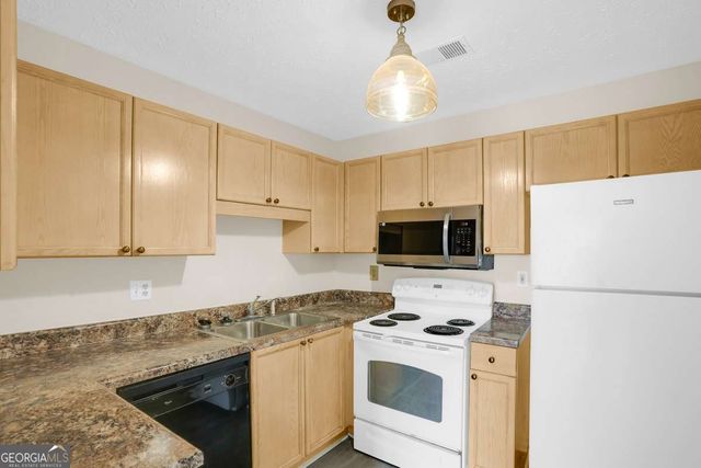 235 Bentley Place, Tucker, GA 30084