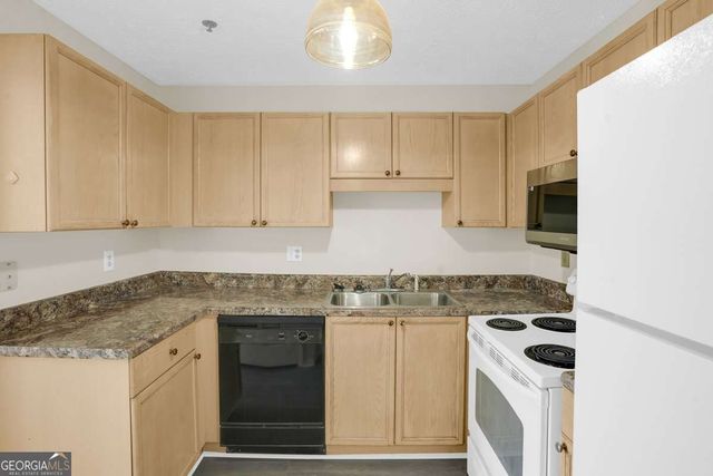 235 Bentley Place, Tucker, GA 30084