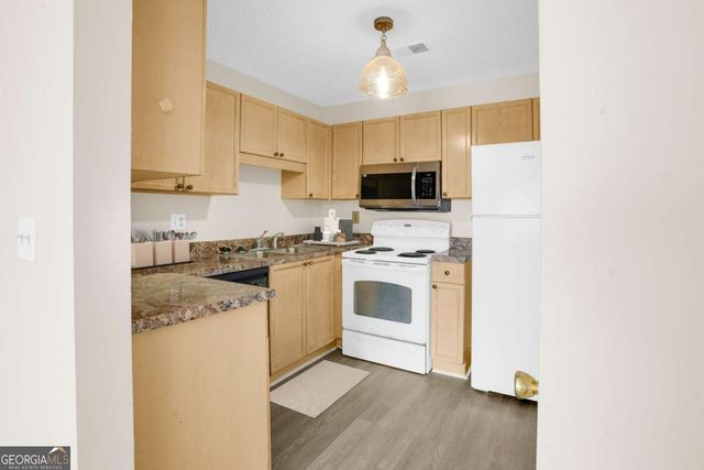 235 Bentley Place, Tucker, GA 30084