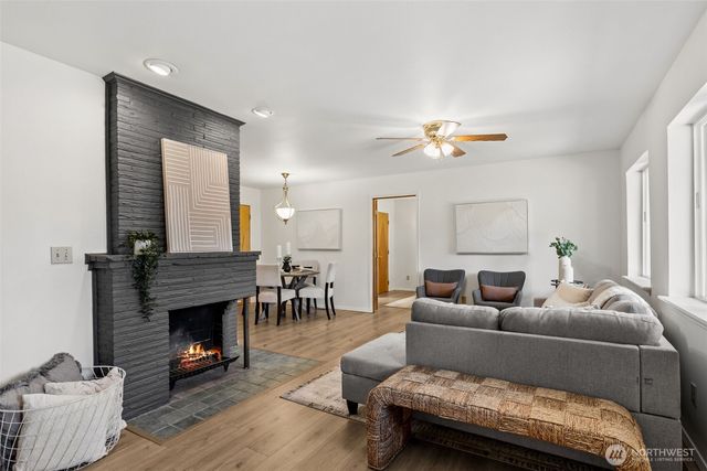 2613 NE 145th Street, Seattle, WA 98155