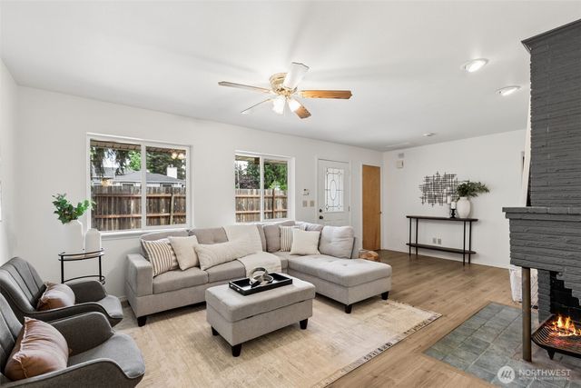 2613 NE 145th Street, Seattle, WA 98155