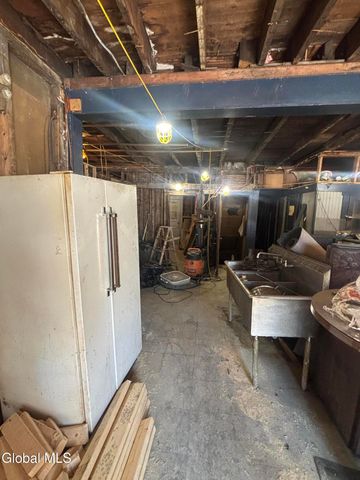 250 East Street, Rensselaer, NY 12144