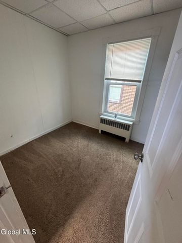 250 East Street, Rensselaer, NY 12144