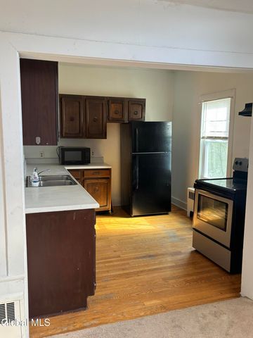 250 East Street, Rensselaer, NY 12144