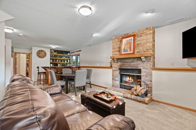 9545 Hillside Drive, Champlin, MN 55316