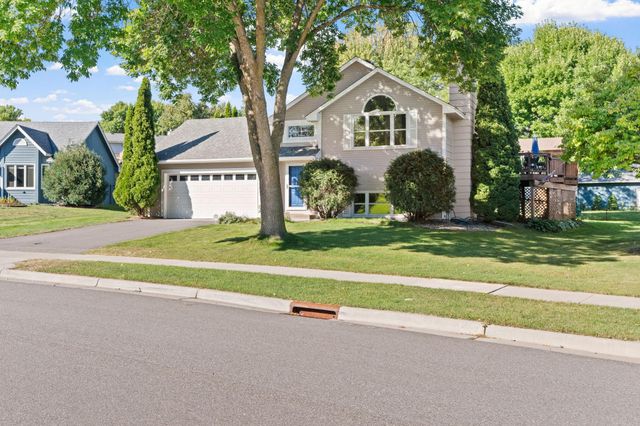 9545 Hillside Drive, Champlin, MN 55316
