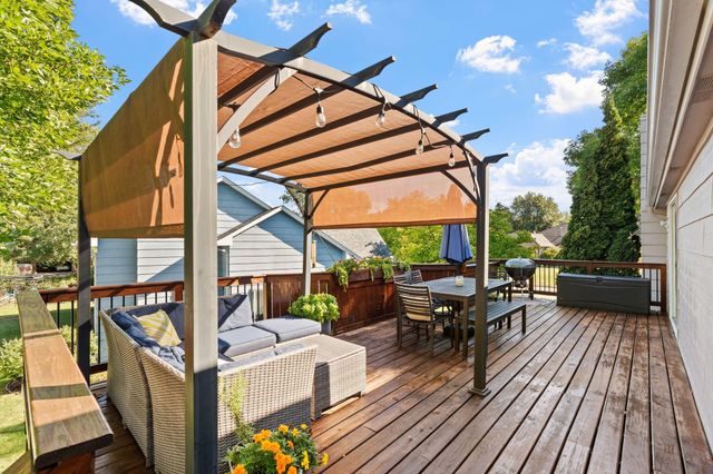 9545 Hillside Drive, Champlin, MN 55316