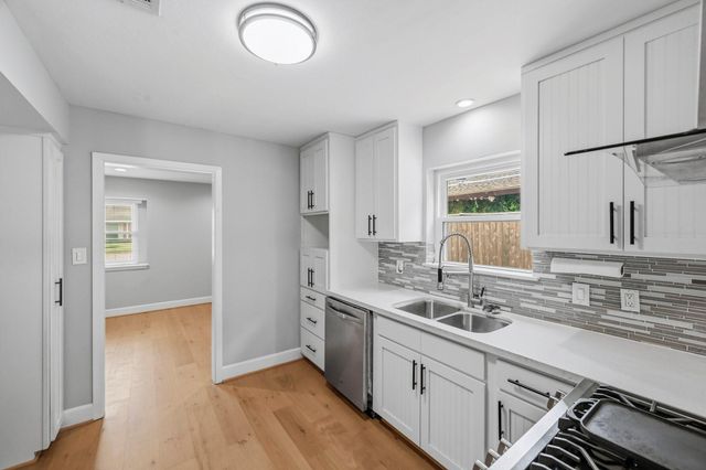 10306 Metronome Drive, Houston, TX 77043