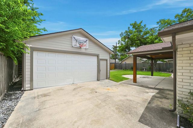 10306 Metronome Drive, Houston, TX 77043