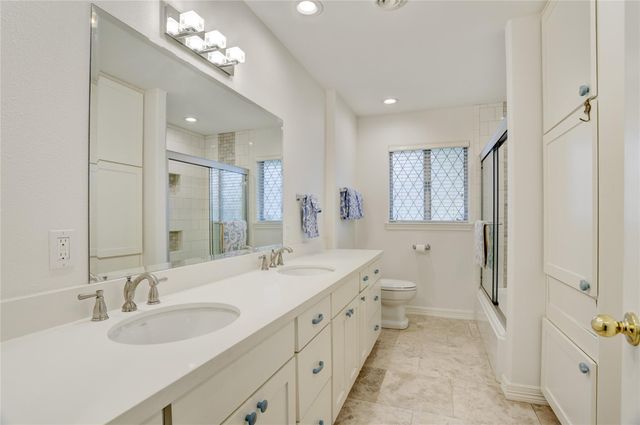10321 Willowgrove Drive, Houston, TX 77035