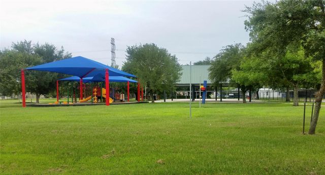 10321 Willowgrove Drive, Houston, TX 77035