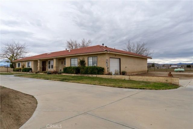 6669 W Avenue A, Rosamond, CA 93560