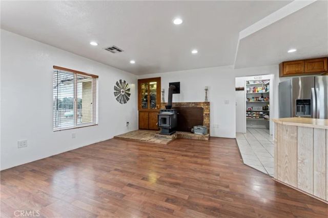 6669 W Avenue A, Rosamond, CA 93560