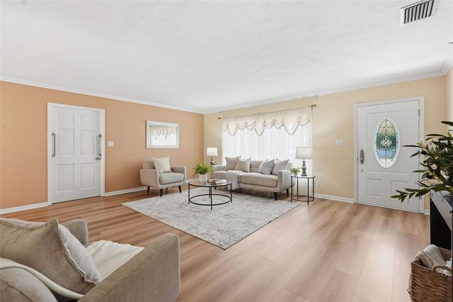 700 SPENCER AVENUE, Clearwater, FL 33756