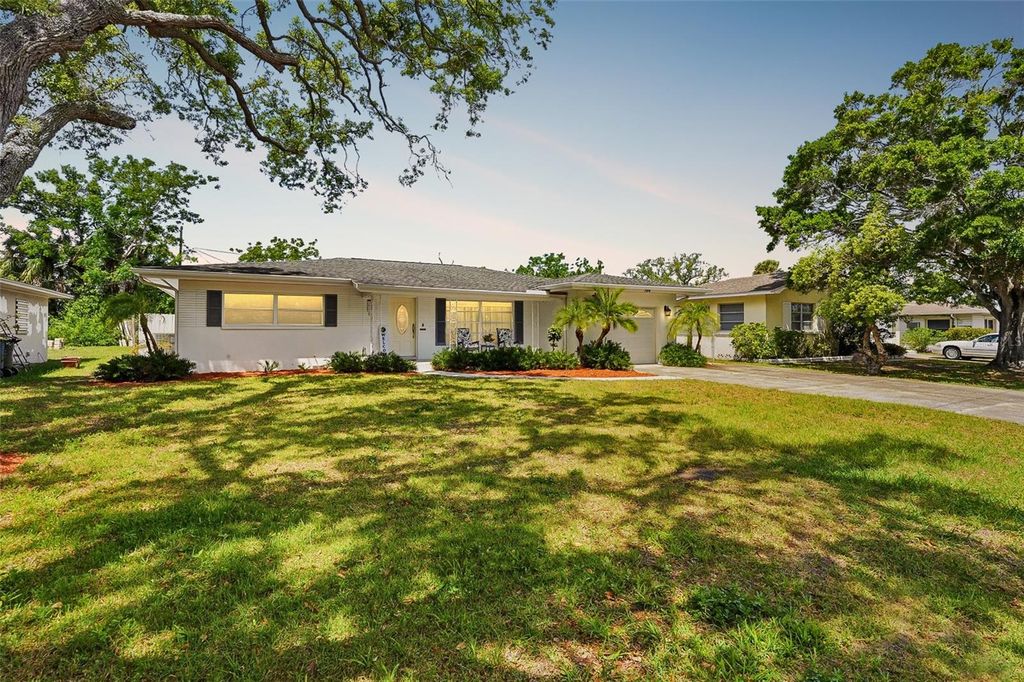 700 SPENCER AVENUE, Clearwater, FL 33756