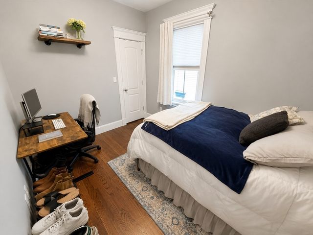 22 Santuit St B, Boston, MA 02124