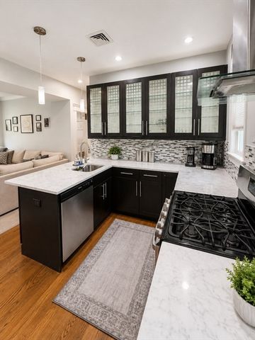 22 Santuit St B, Boston, MA 02124