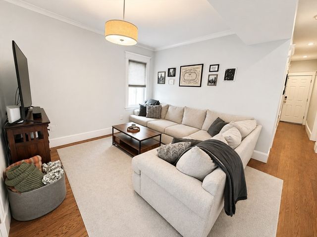 22 Santuit St B, Boston, MA 02124