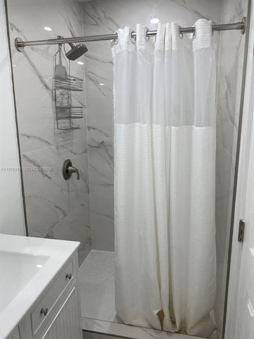 5710 Douglas Street, Hollywood, FL 33021