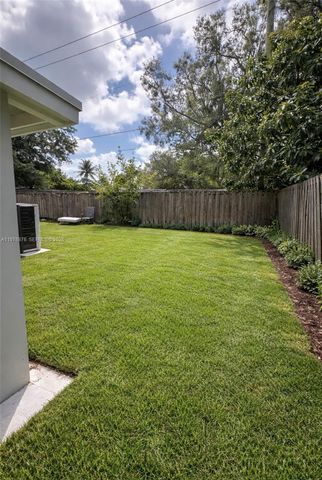 5710 Douglas Street, Hollywood, FL 33021
