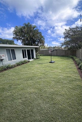 5710 Douglas Street, Hollywood, FL 33021