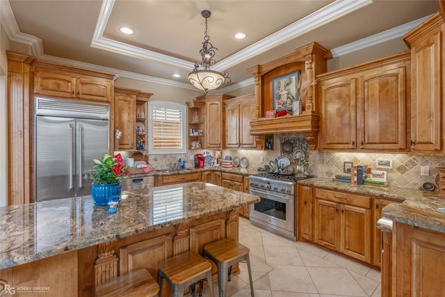 12 Chez Moi Drive, Bossier City, LA 71111