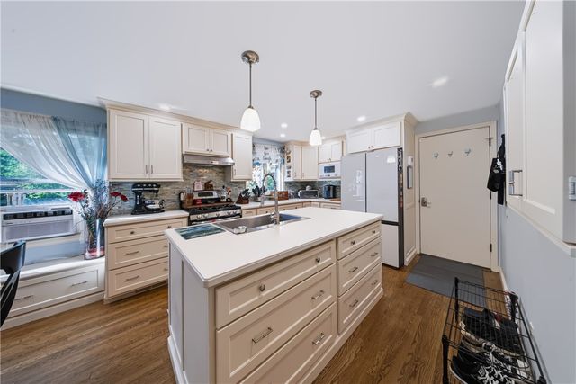 947 Copperkettle Road, Webster, NY 14580