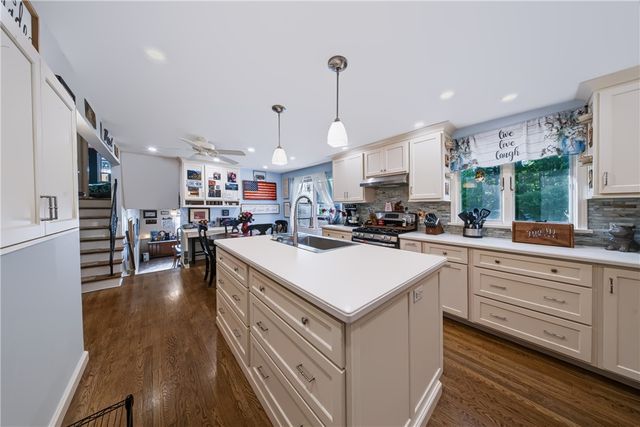 947 Copperkettle Road, Webster, NY 14580