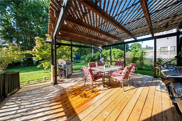 947 Copperkettle Road, Webster, NY 14580