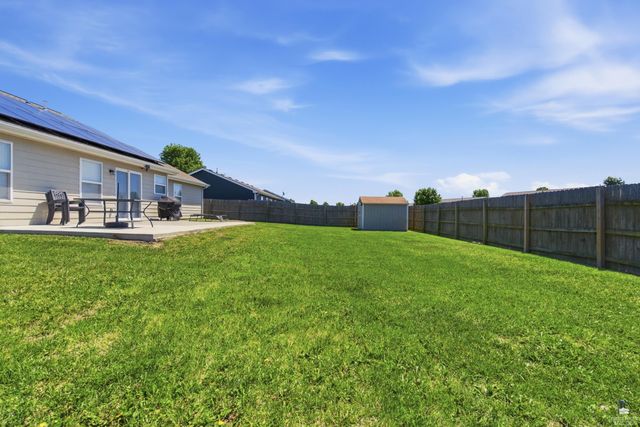 225 Walters Drive, Manhattan, KS 66502