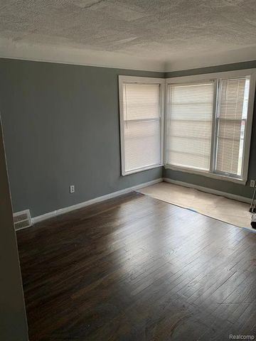 20244 Oakfield Street, Detroit, MI 48235