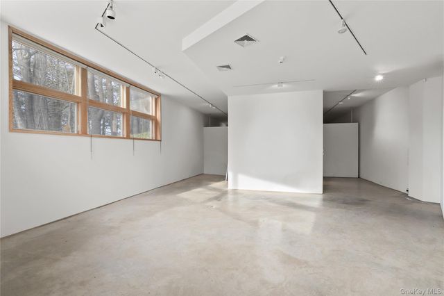 64 Pound Ridge Road, Pound Ridge, NY 10576