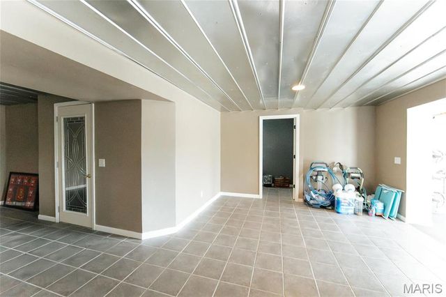 10605 Larson Lane, Rolla, MO 65401