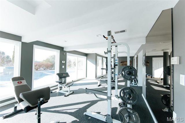 10605 Larson Lane, Rolla, MO 65401