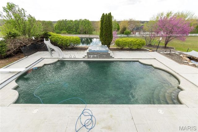 10605 Larson Lane, Rolla, MO 65401