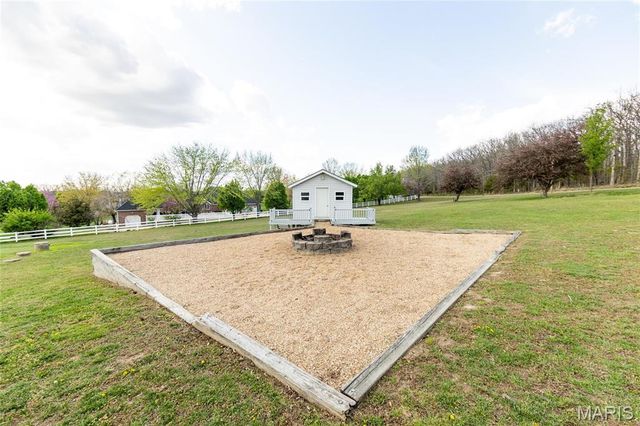 10605 Larson Lane, Rolla, MO 65401