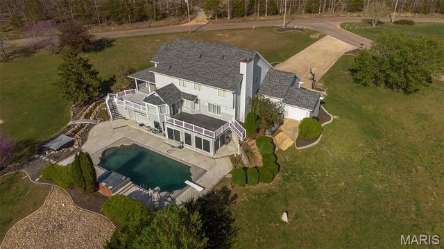 10605 Larson Lane, Rolla, MO 65401