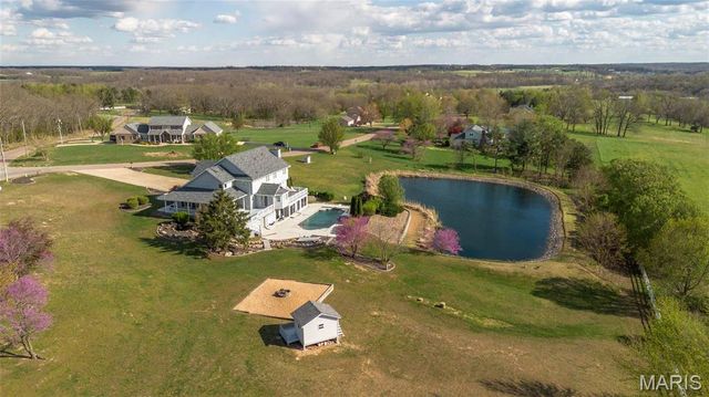 10605 Larson Lane, Rolla, MO 65401